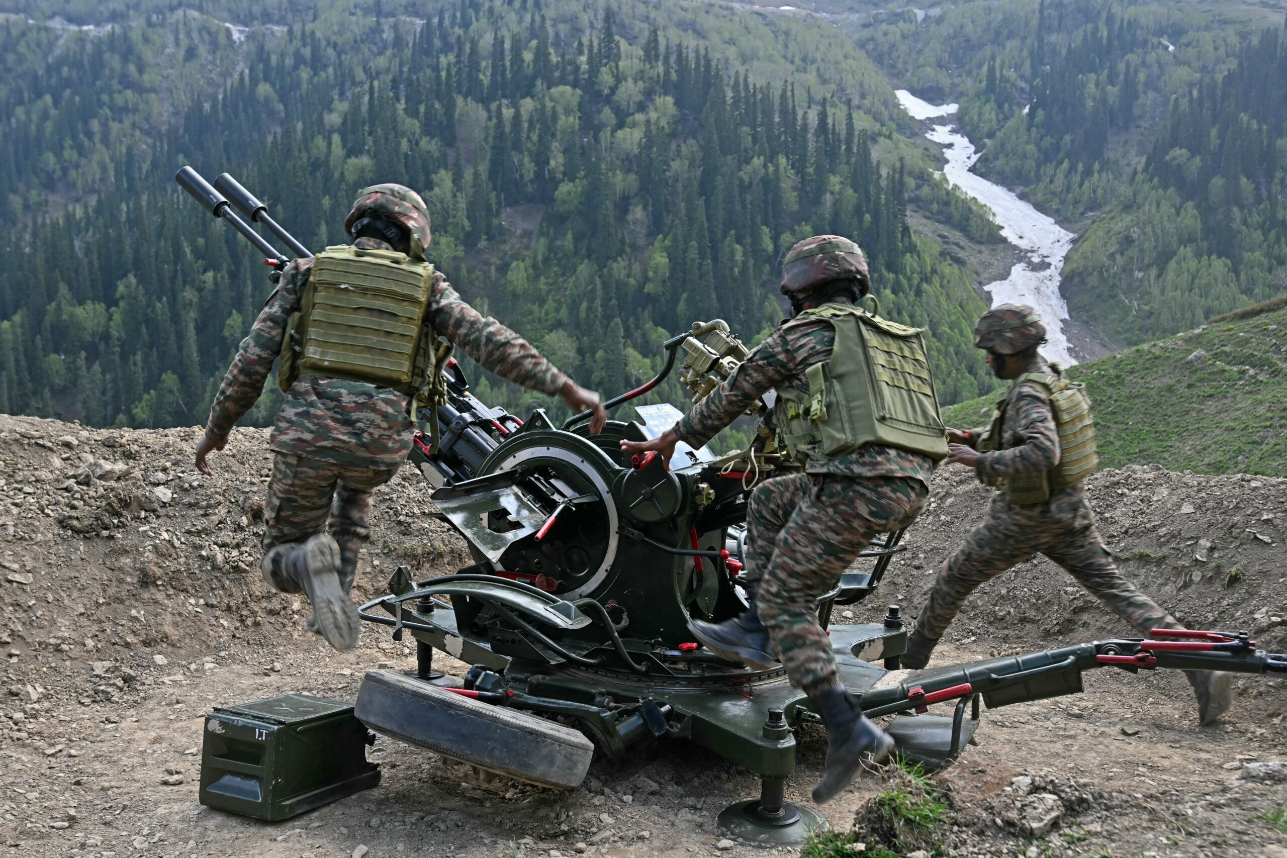 È scontro tra India e Pakistan